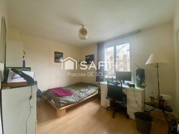 Triangle d'Or, appartement avec 3 chambres, triple exposition, balcon face à la verdure