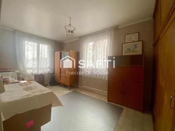 Triangle d'Or, appartement avec 3 chambres, triple exposition, balcon face à la verdure