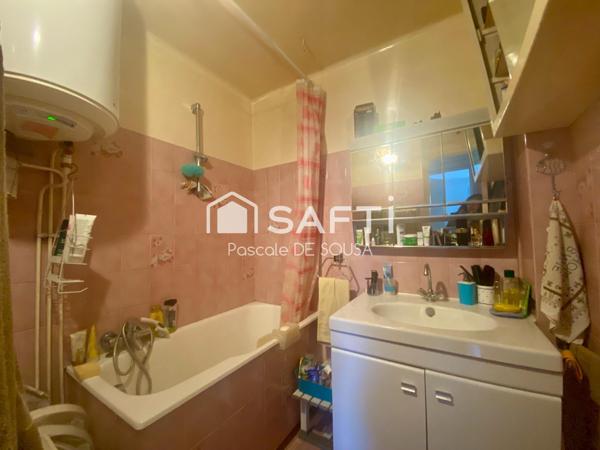 Triangle d'Or, appartement avec 3 chambres, triple exposition, balcon face à la verdure