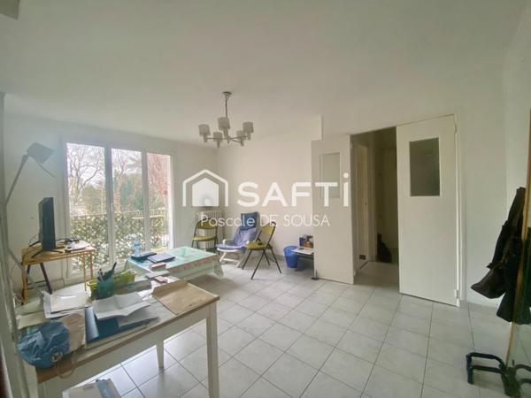 Triangle d'Or, appartement avec 3 chambres, triple exposition, balcon face à la verdure