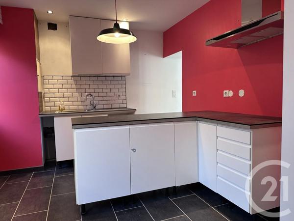 Appartement F3 à vendre  3 pièces - 65,14 m 2   LE COTEAU  - 42