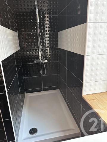 Appartement F3 à vendre  3 pièces - 65,14 m 2   LE COTEAU  - 42