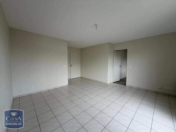 Appartement à louer 2 pièces 54.24m² Vichy (03200)