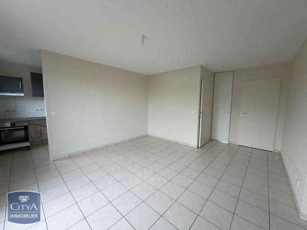 Appartement à louer 2 pièces 54.24m² Vichy (03200)