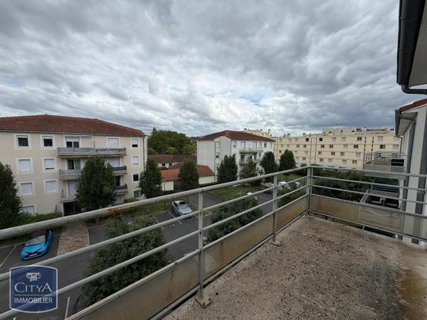 Appartement à louer 2 pièces 54.24m² Vichy (03200)