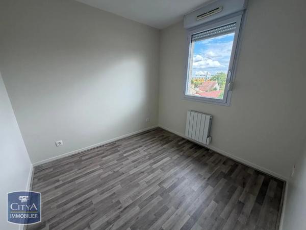 Appartement à louer 2 pièces 54.24m² Vichy (03200)