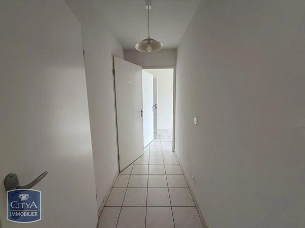 Appartement à louer 2 pièces 54.24m² Vichy (03200)