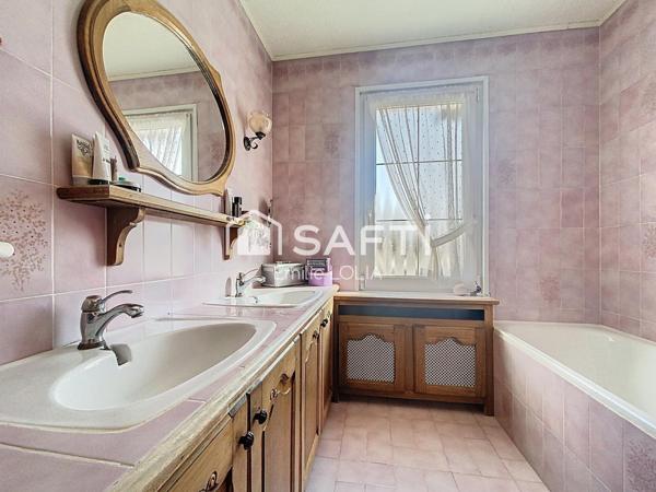 Charmante maison familiale avec jardin et double garage