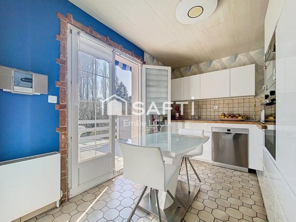 Charmante maison familiale avec jardin et double garage