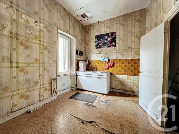 Appartement F3 à vendre  4 pièces - 199,02 m2 ST POURCAIN SUR SIOULE - 03