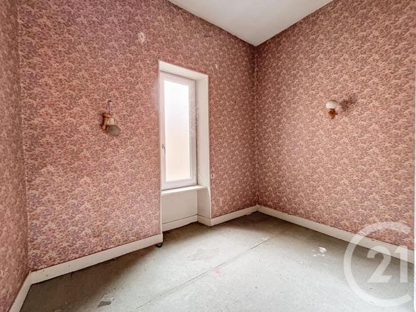 Appartement F3 à vendre  4 pièces - 199,02 m2 ST POURCAIN SUR SIOULE - 03