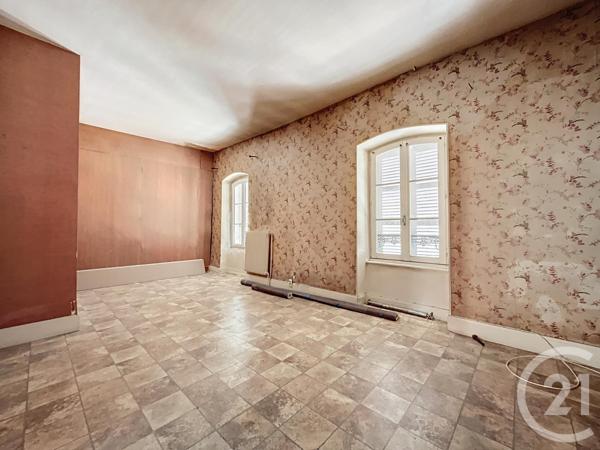 Appartement F3 à vendre  4 pièces - 199,02 m2 ST POURCAIN SUR SIOULE - 03