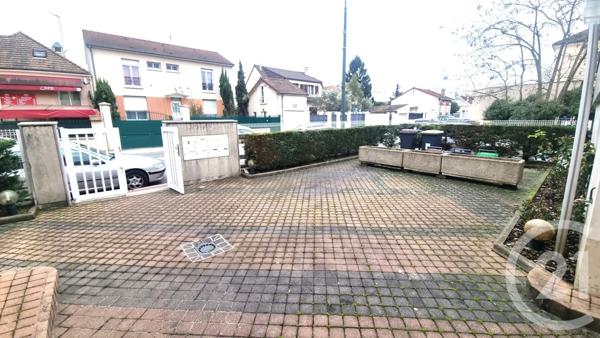 Terrain à vendre  405 m2 ST MAUR DES FOSSES - 94