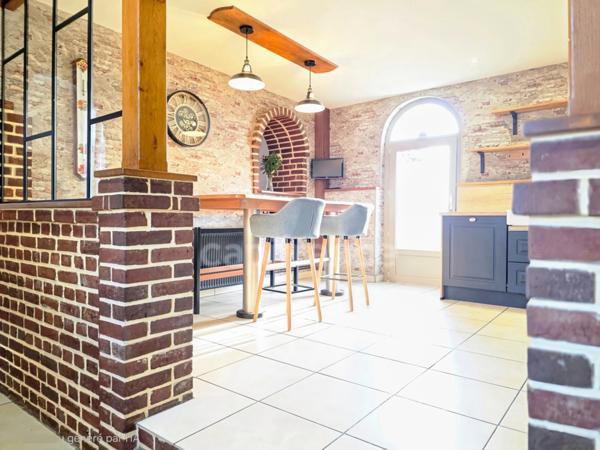 À VENDRE MAISON DE CARACTÈRE 7 pièces de 176m² Secteur AULT (80)