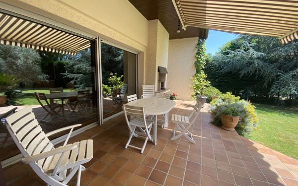 Maison à vendre    6 pièces •  Amou