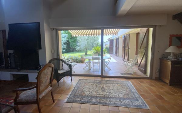 Maison à vendre    6 pièces •  Amou