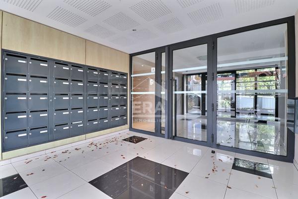 Appartement Aubervilliers 4 pièce(s) 83 m2 + terrasse 46 m2