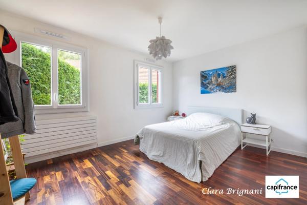 À VENDRE à AVRAINVILLE – MAISON 4 PIÈCES 105 M²– VIE PLAIN-PIED   – JARDIN SANS VIS-À-VIS – SECTEUR RECHERCHÉ
