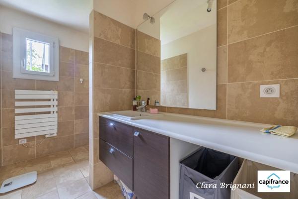 À VENDRE à AVRAINVILLE – MAISON 4 PIÈCES 105 M²– VIE PLAIN-PIED   – JARDIN SANS VIS-À-VIS – SECTEUR RECHERCHÉ