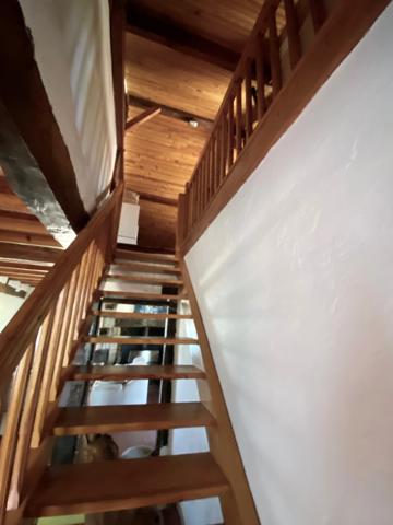MAISON A COLOMBAGES RENOVEE AVEC GITE INDEPENDANT SUR 2700 M2 DE TERRAIN A LACQUY.