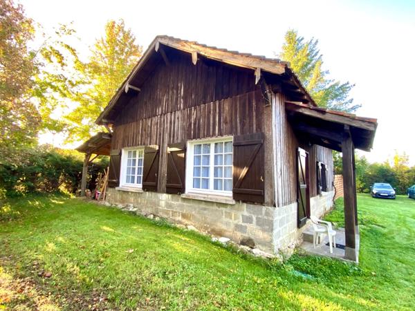 MAISON A COLOMBAGES RENOVEE AVEC GITE INDEPENDANT SUR 2700 M2 DE TERRAIN A LACQUY.