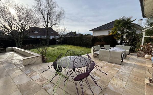 Maison à vendre    5 pièces • 190 m2 Pau