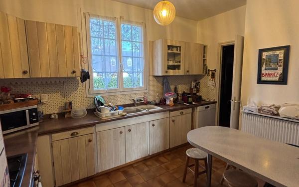 Maison à vendre    5 pièces • 190 m2 Pau