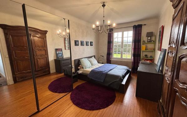 Maison à vendre    5 pièces • 190 m2 Pau