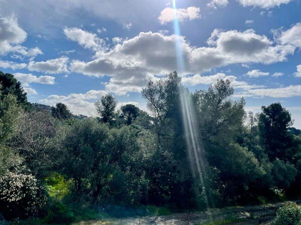 Idéalement situé - T2 avec extérieur - Toulon (83200)