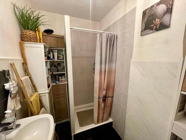 Idéalement situé - T2 avec extérieur - Toulon (83200)