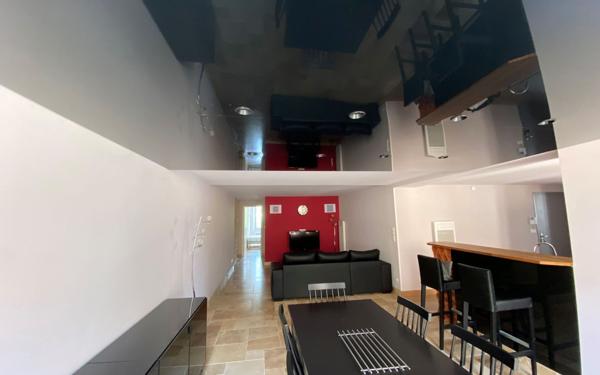 Appartement à louer    3 pièces • 102 m2 Castres