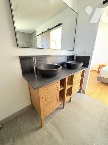 VORAY SUR L'OGNON Maison rénovée