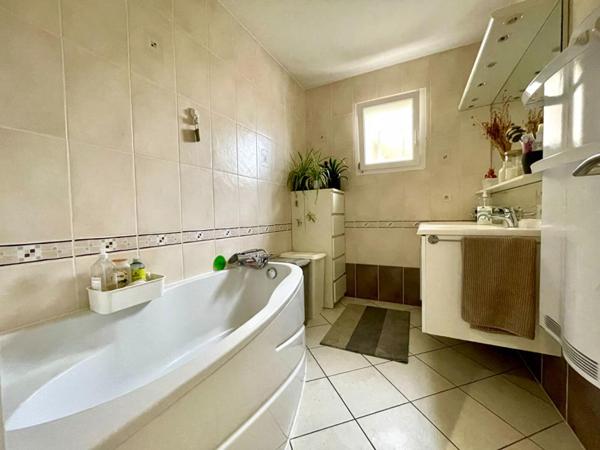 Maison Ambares Et Lagrave 5 pièce(s) 130 m2