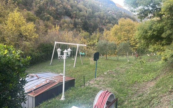 Maison à vendre    5 pièces •  Utelle