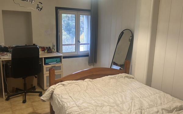 Maison à vendre    5 pièces •  Utelle