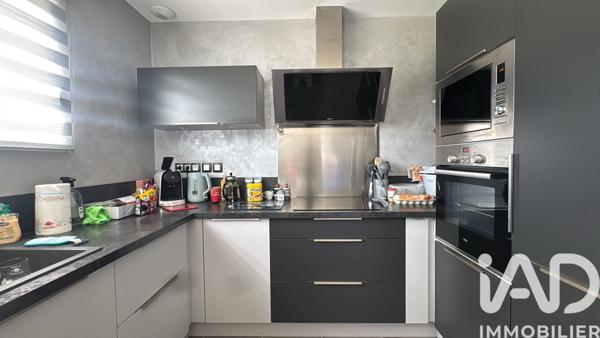 Maison à vendre 5 pièces 102 m² Dangé-Saint-Romain