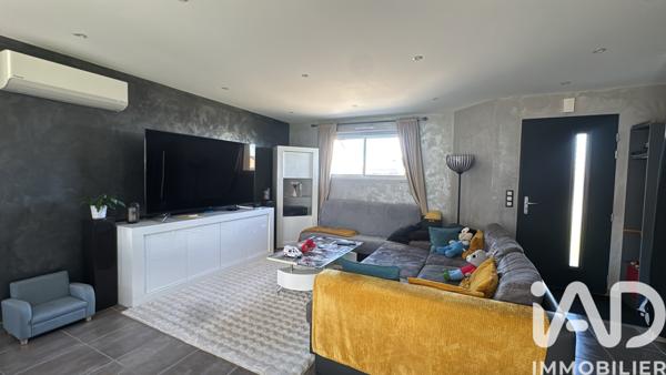 Maison à vendre 5 pièces 102 m² Dangé-Saint-Romain