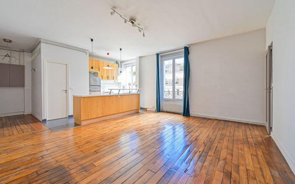 Appartement à vendre    2 pièces •  Paris 11