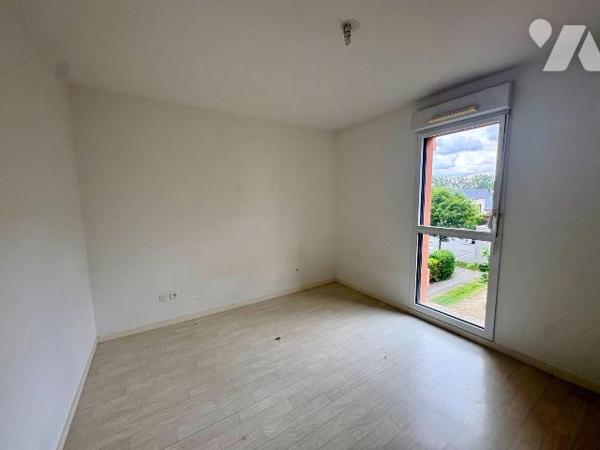PACE - Dans une copropriété récente (2012), appartement de type T3 de 60m² situé au deuxième ét...