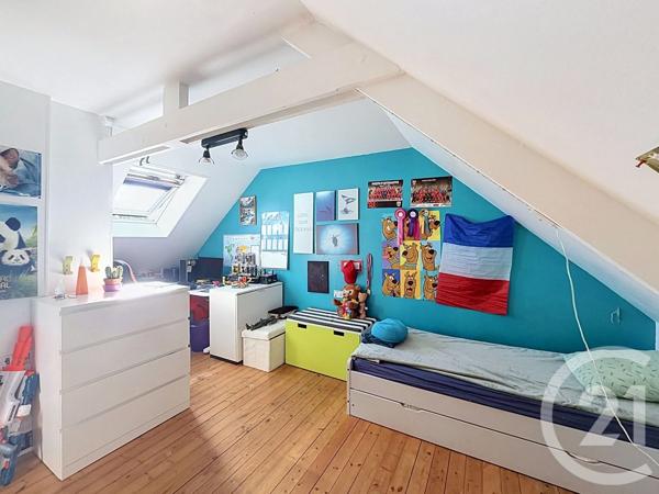 Maison à vendre  6 pièces - 166,38 m 2   PLOUMAGOAR  - 22