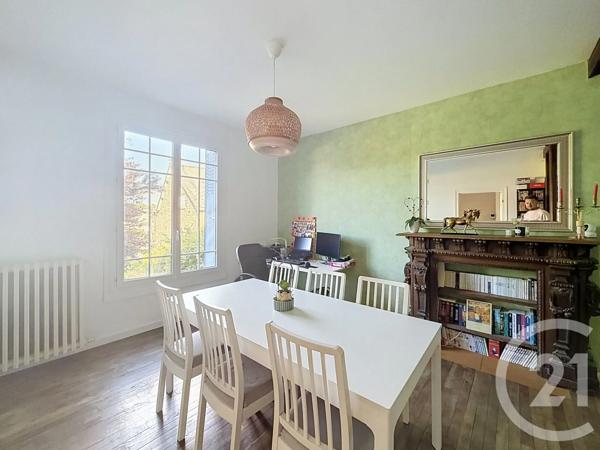 Maison à vendre  6 pièces - 166,38 m 2   PLOUMAGOAR  - 22