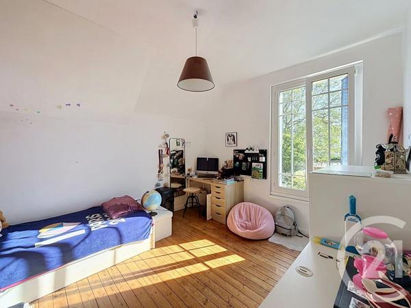 Maison à vendre  6 pièces - 166,38 m 2   PLOUMAGOAR  - 22