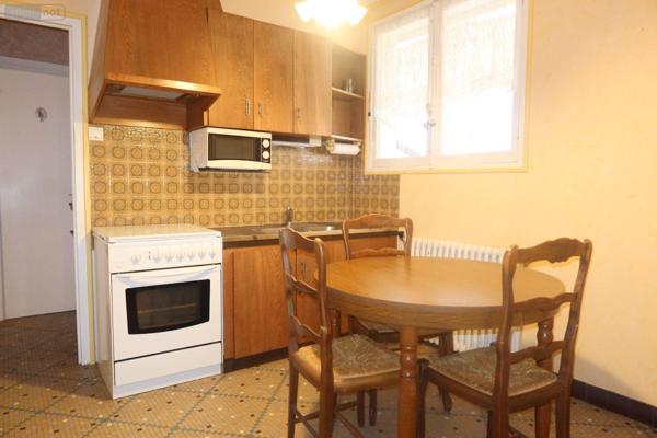 Maison à vendre à Landivisiau dans le Finistère (29400), ref : 4109