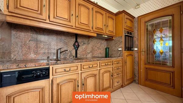 Maison 3 chambres avec vue dégagée située au pied des vignes