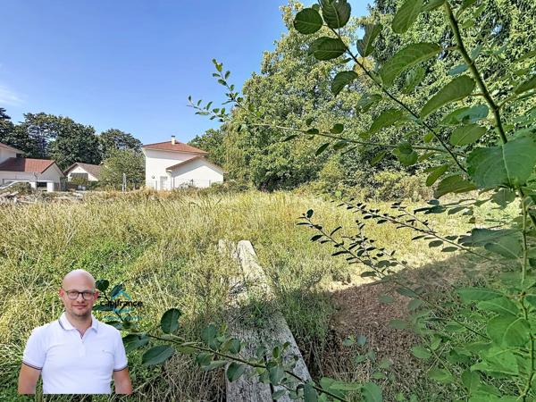 Terrain à vendre de 463,00 m² LES ABRETS (38)