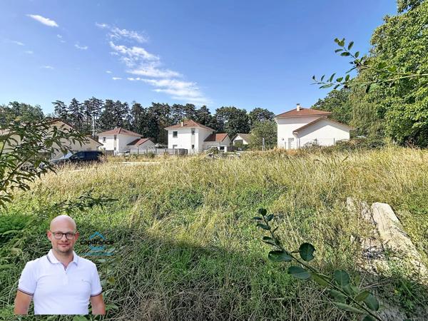 Terrain à vendre de 463,00 m² LES ABRETS (38)
