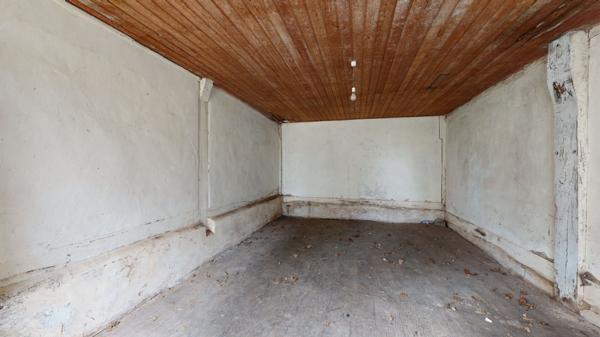 Maison - À rénover - Dépendances - Jardin - Isigny Le Buat