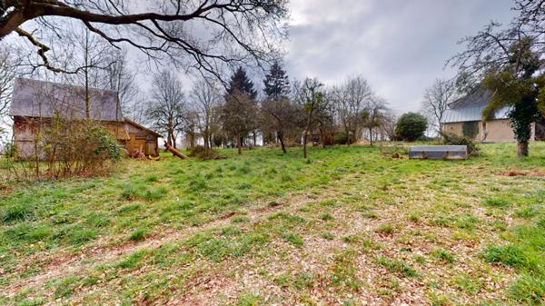 Maison - À rénover - Dépendances - Jardin - Isigny Le Buat