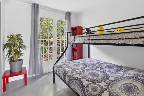 Propriété avec piscine et vue Garlaban aux portes d’Éoures
