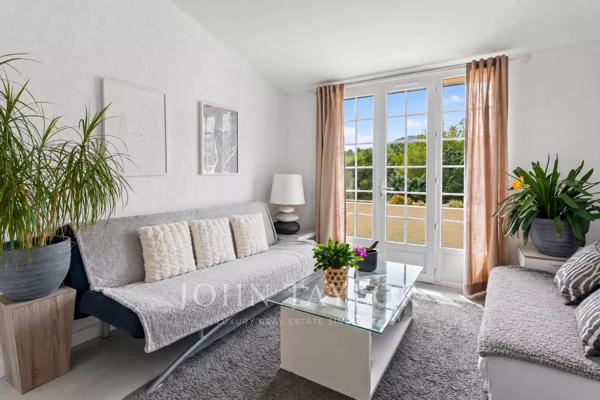 Propriété avec piscine et vue Garlaban aux portes d’Éoures